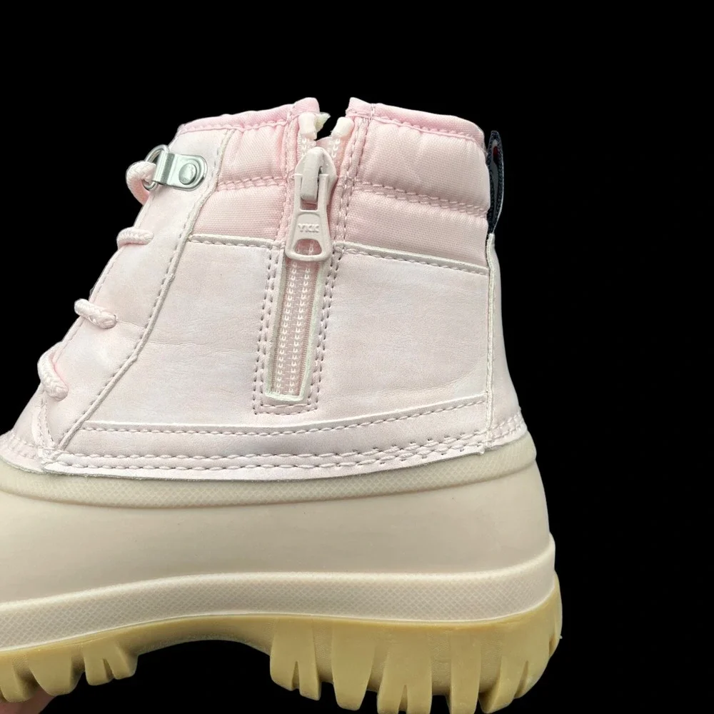 Tommy Hilfiger‎ Youth Girls Winter Duck Boot Size 5 Light Pink Lined Cozy &Warm
